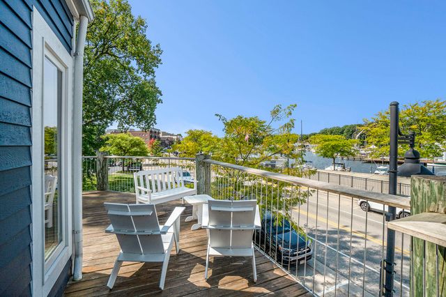 550 Williams Street, South Haven, MI 49090