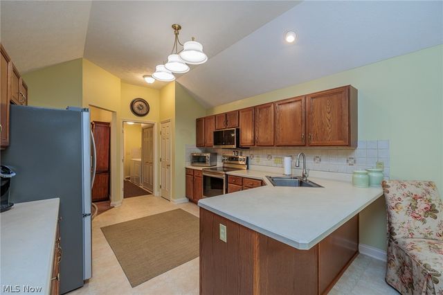 12168 Nutmeg Court, North Royalton, OH 44133