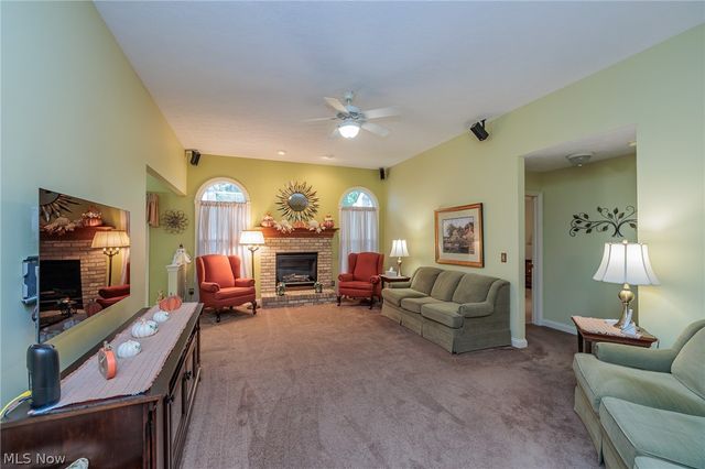 12168 Nutmeg Court, North Royalton, OH 44133