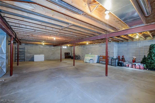 12168 Nutmeg Court, North Royalton, OH 44133