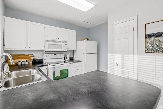 5819 S 3275 W, Taylorsville, UT 84118