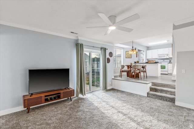 5819 S 3275 W, Taylorsville, UT 84118