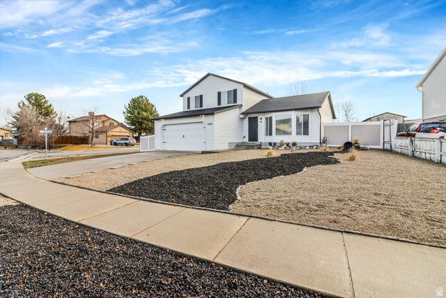 5819 S 3275 W, Taylorsville, UT 84118