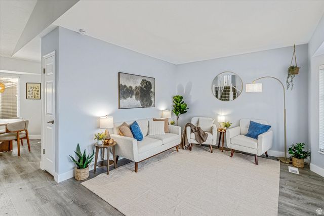 5819 S 3275 W, Taylorsville, UT 84118