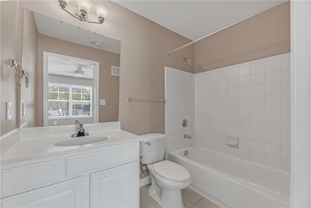 1725 Harvey Mitchell Parkway S 2212, College Station, TX 77840