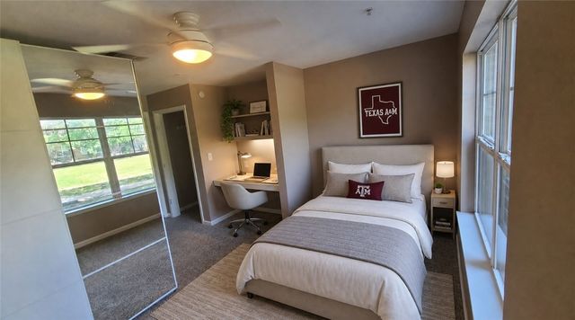 1725 Harvey Mitchell Parkway S 2212, College Station, TX 77840