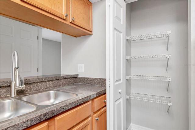 209 LAKE BROOK CIRCLE 102, Brandon, FL 33511