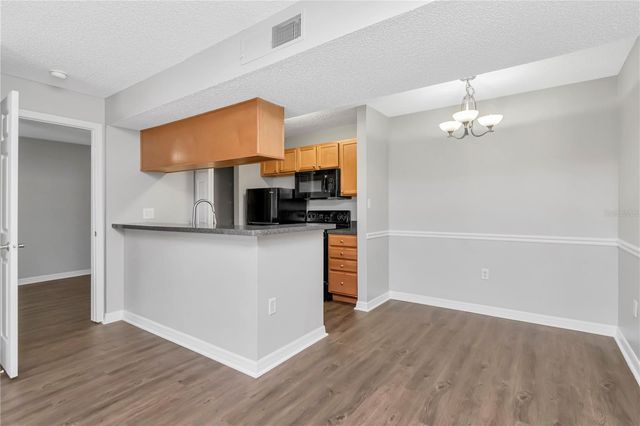 209 LAKE BROOK CIRCLE 102, Brandon, FL 33511