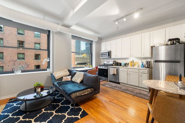 6 E Monroe Street 1403, Chicago, IL 60603