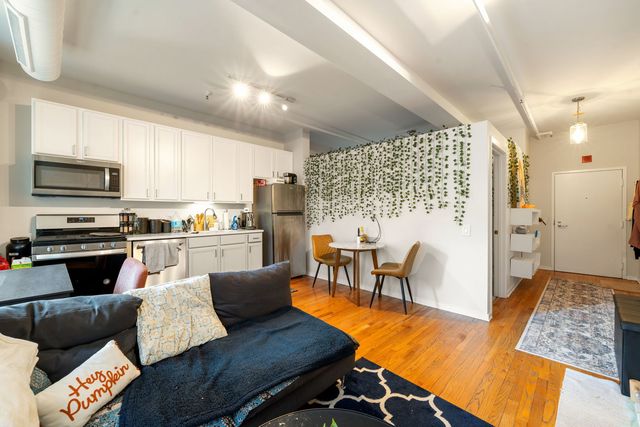 6 E Monroe Street 1403, Chicago, IL 60603