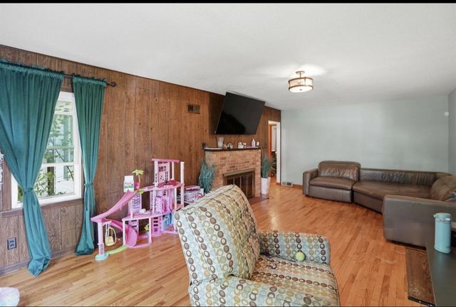 1443 Ogden Avenue, Benton Harbor, MI 49022
