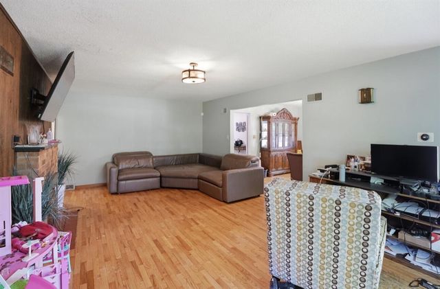 1443 Ogden Avenue, Benton Harbor, MI 49022