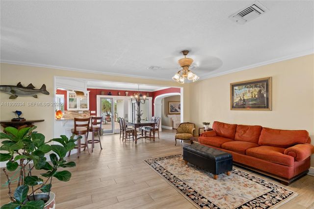 4800 NE 13th Ter, Oakland Park, FL 33334