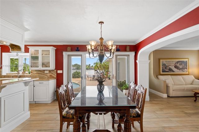 4800 NE 13th Ter, Oakland Park, FL 33334