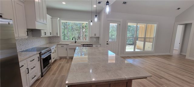 2792 Yorkshire Trail, Franklin, TX 77856