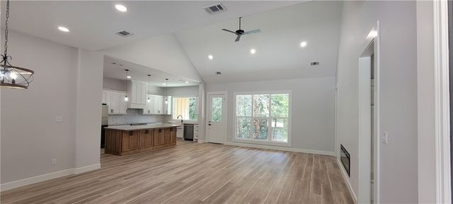 2792 Yorkshire Trail, Franklin, TX 77856