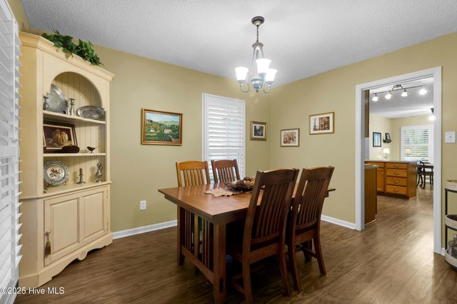 807 Thyme Court, New Bern, NC 28562