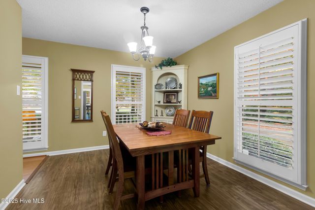 807 Thyme Court, New Bern, NC 28562