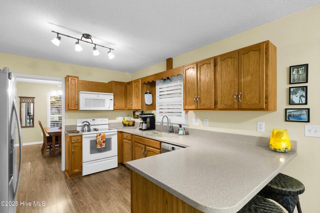 807 Thyme Court, New Bern, NC 28562