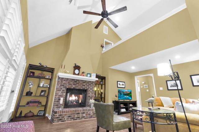 807 Thyme Court, New Bern, NC 28562