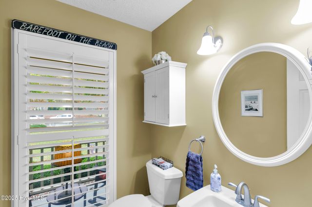 807 Thyme Court, New Bern, NC 28562