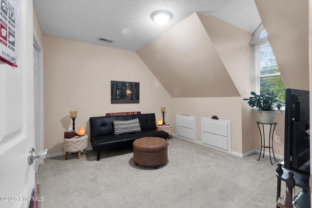 807 Thyme Court, New Bern, NC 28562