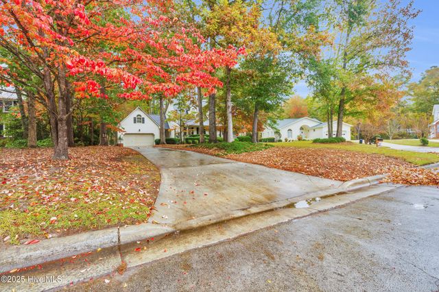 807 Thyme Court, New Bern, NC 28562