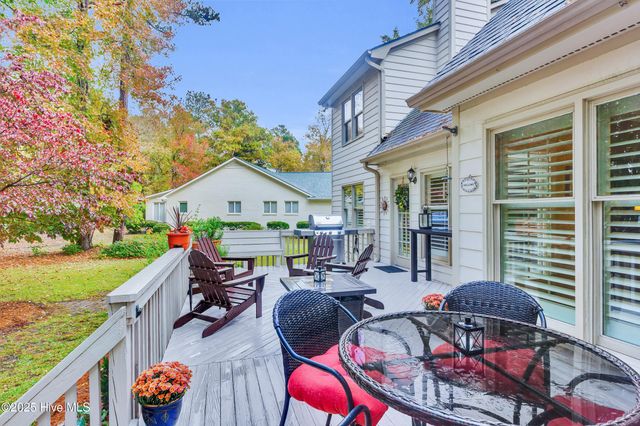 807 Thyme Court, New Bern, NC 28562