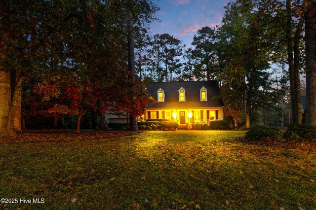 807 Thyme Court, New Bern, NC 28562