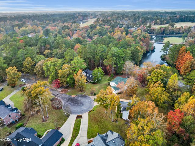 807 Thyme Court, New Bern, NC 28562