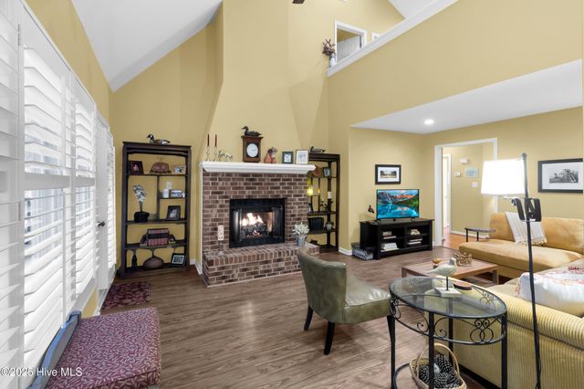 807 Thyme Court, New Bern, NC 28562