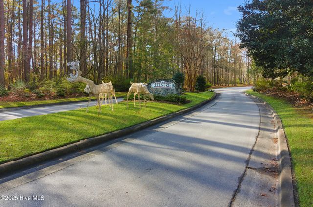 807 Thyme Court, New Bern, NC 28562