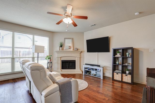 3945 Lazy River Ranch Road, Fort Worth, TX 76262