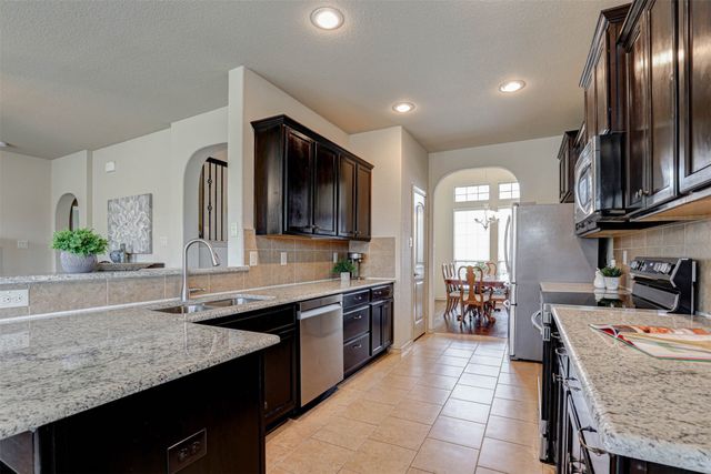 3945 Lazy River Ranch Road, Fort Worth, TX 76262