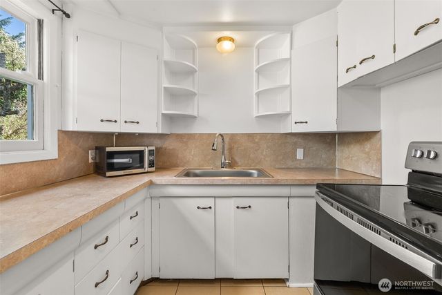 4532 14th Way SE, Lacey, WA 98503