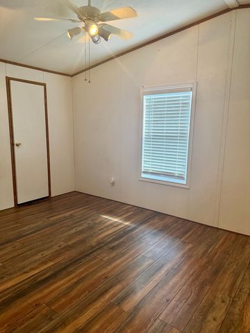 245 Codrington, Kerrville, TX 78028