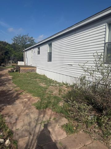 245 Codrington, Kerrville, TX 78028