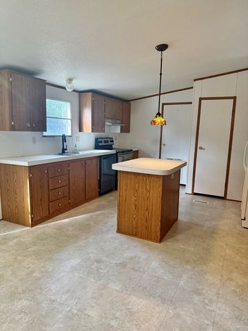 245 Codrington, Kerrville, TX 78028