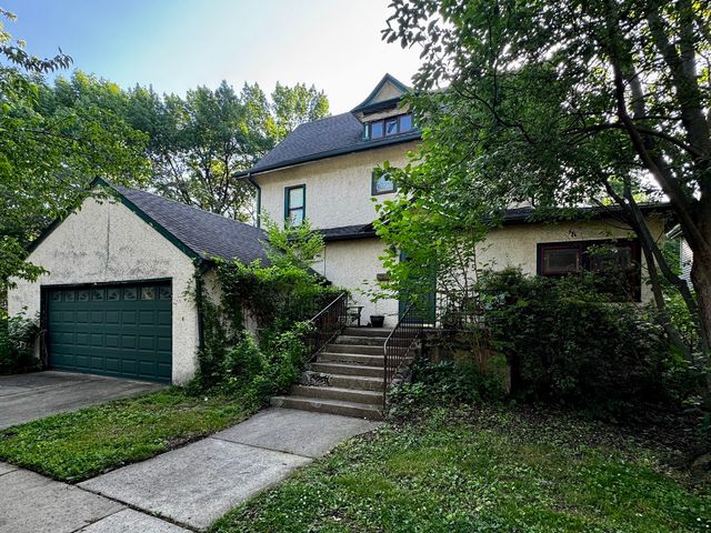 4545 N Mozart Street, Chicago, IL 60625