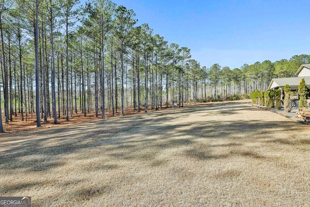 2161 Bear Creek Road, Moreland, GA 30259