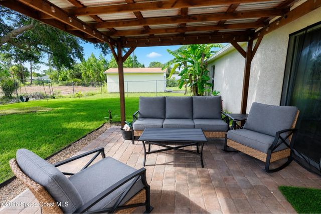 3027 Langmaid Avenue SE, Palm Bay, FL 32909
