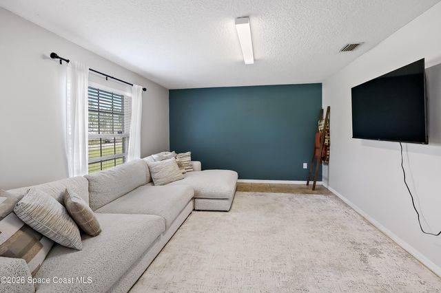 3027 Langmaid Avenue SE, Palm Bay, FL 32909