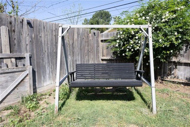 3463 E Kerckhoff, Fresno, CA 93702