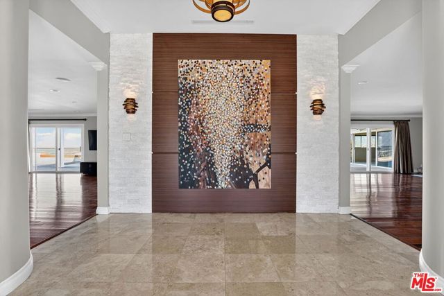 4186 Regal Oak Drive, Encino, CA 91436