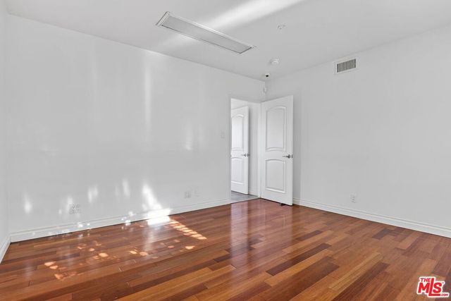 4186 Regal Oak Drive, Encino, CA 91436