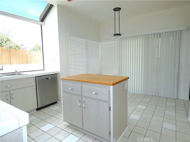 10333 Crest Brook, Moreno Valley, CA 92557