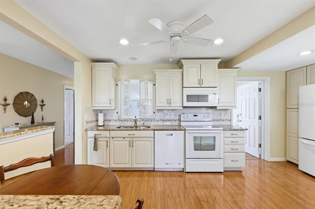 3262 BROCKTON LANE 608, Sarasota, FL 34239