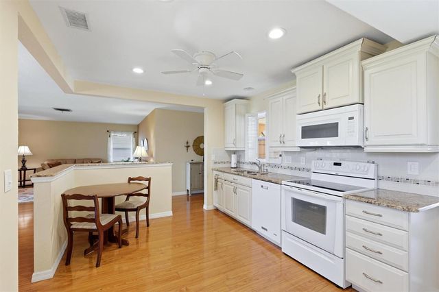 3262 BROCKTON LANE 608, Sarasota, FL 34239