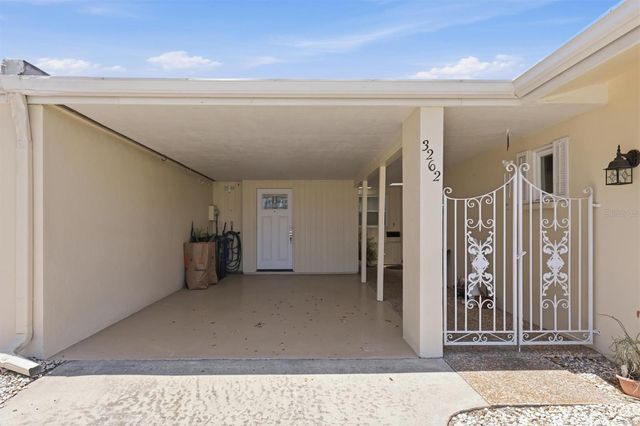 3262 BROCKTON LANE 608, Sarasota, FL 34239
