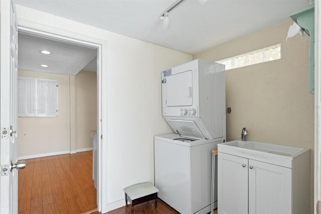 3262 BROCKTON LANE 608, Sarasota, FL 34239
